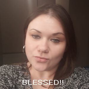 Meet your Posher, Carrie